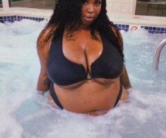 2 Girl Special + screen required • Annandale area - Image 6