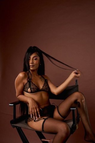 Concord Pet​ite Indian–Fiji Escort (Video Verified) — Fantasy - 1