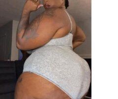BBW Masseuse in Chambersburg, PA — In/Outcall & Car Date - Image 3