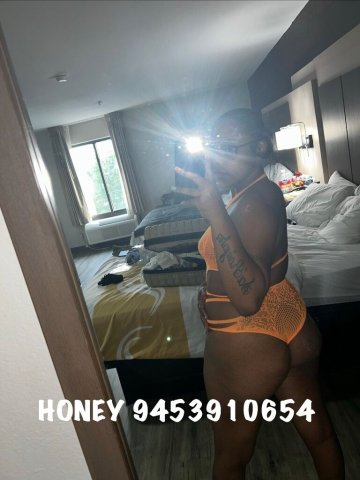 Birmingham Female Escort — Full Service - 1