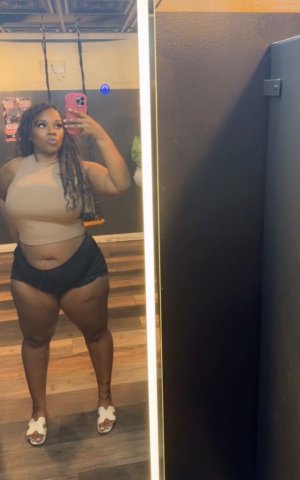 Carmel Cutie Incall Only — Cincinnati Female Escort - 1