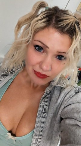 Seattle Horny Mood Escort — Sunday Fun Snack - 1
