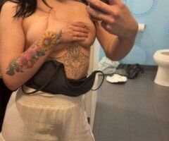 Jacksonville, FL Female Escort — recent pics, no time-wasting, verify first - Image 3