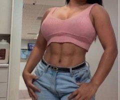 Alejandra (35) — Everett Female Escort - Image 2