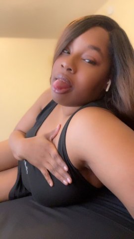CherryRed — Sweet, classy female escort in Shreveport - 1