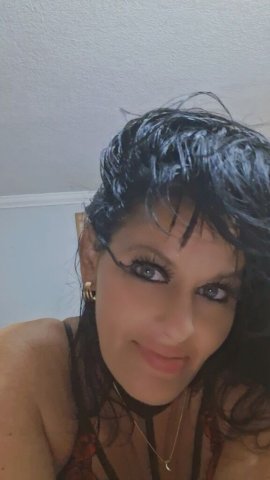 West Palm Beach Petite Female Escort — QV & HHR until 6:45AM - 1