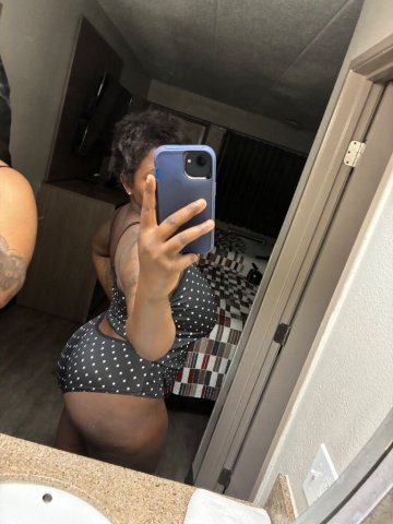 Slim-thick tatted escort (DC) — GFE, anal & BBJ - 1