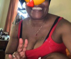Indianapolis Mature Female Escort for 1:1 FaceTime Show, Custom Content & Tapes - Image 7