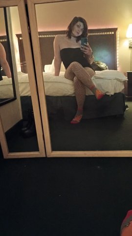 Portland, OR Escort Outcalls + Full-Service & Basic Rates - 1