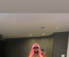 Savannah GA Female Escort — Right Grip Wet Choochie - Image 2