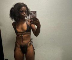 Sacramento Petite Female Escort — In-Call Service - Image 2