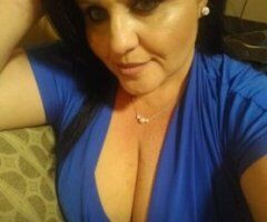 San Diego escorts - San Diego MILF — Naughty, explicit oral-focused play