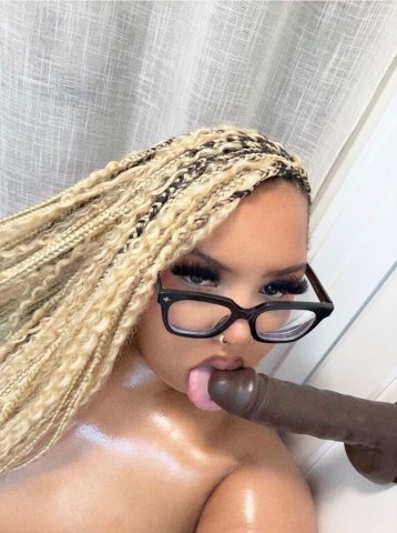 Tacoma Female Escort — curvy, tight, wet vibe (OnlyFans linked) - 1