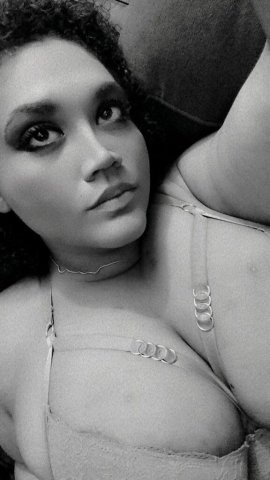 Portland Female Escort — Car dates & outcall specials - 1