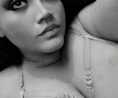 Portland escorts - Portland Female Escort — Car dates & outcall specials
