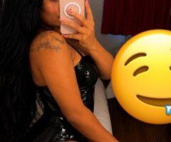 Minneapolis / St. Paul escorts - Luna (26) — Latin Curvy Female Escort