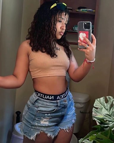 Elko, Nevada Latina Escort — pleasure-focused client sessions - 1