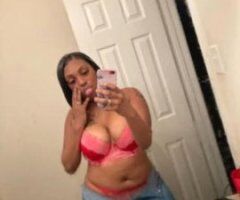 Oakland Female Escort — Incalls & outcalls, discreet adult services - Image 3