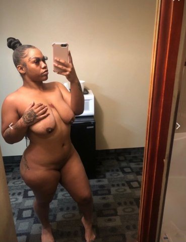 Milwaukee Female Escort — thick and clean - 1