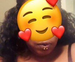 Chicago Emotional Influencer — Massage, Foot Modeling & Lustful Conversations - Image 3