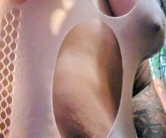 Pensacola escorts - Pensacola After-Dark Happy Hour Specials (2 Girls) — Real Pics, HHR/QV Rates