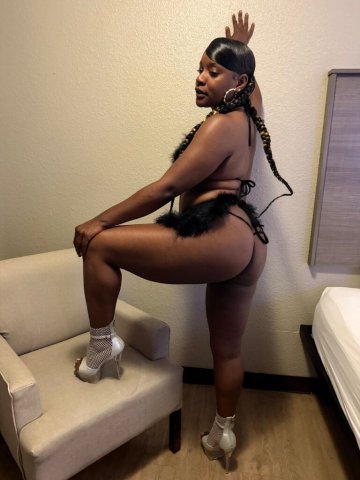 Yuma Female Escort — slim thick ebony, cum get-your-favorite experience - 1