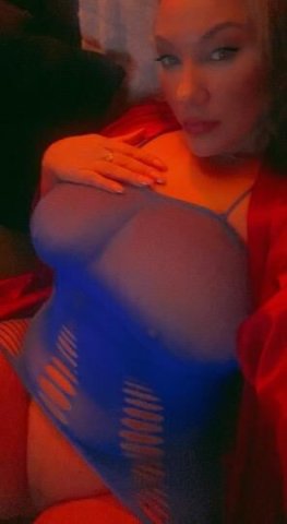 Olympia Female Escort — No-limits incall with massage & play - 1