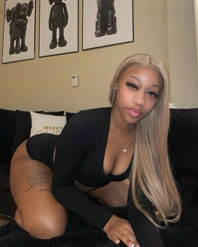 Westchester Slim Petite In-Call — Discreet Upscale Session - 1