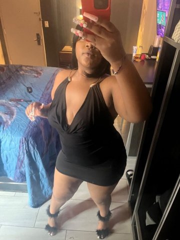 Queens Female Escort — Incalls & Outcalls (FaceTime/WhatsApp verification) - 1