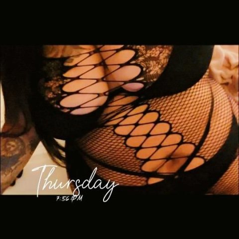 Flower — Light-Skin BBW Funsize Escort Here Now (Concord, NH) - 1