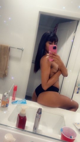 Exotic Slim Barbie Fantasy Play - 1