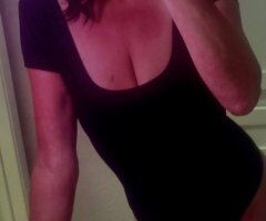 Killeen Texas Hot Milf Seeks Companionship for Men 40 - Image 4