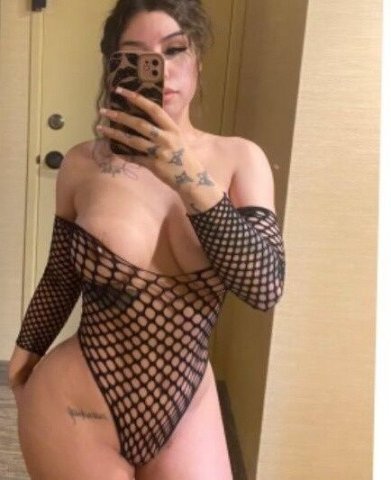 Fayetteville NC Female Escort — car fun, incall/outcall, and special content - 1