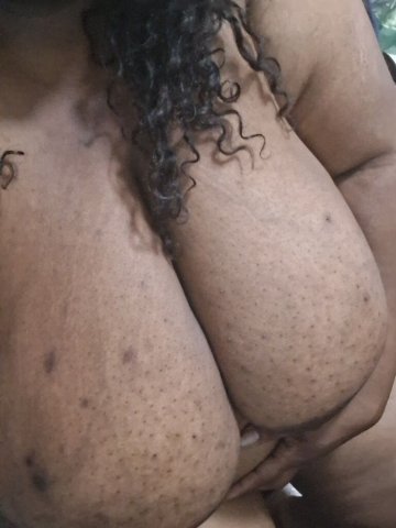 Queens BBW Date — Private Chat Video Sessions - 1