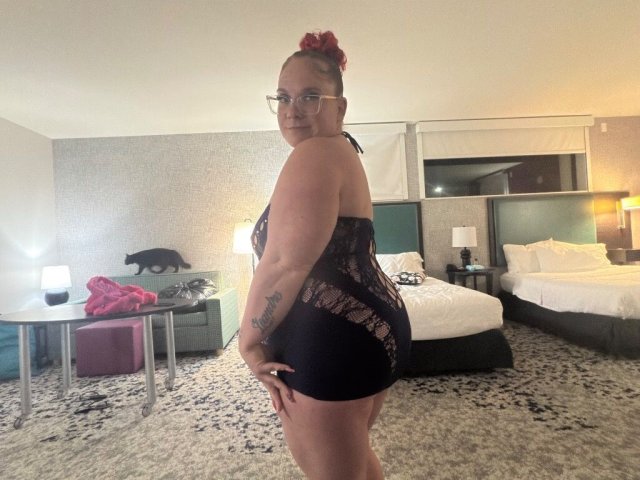 Albuquerque Female Escort — FaceTime verification & discreet screening - 1