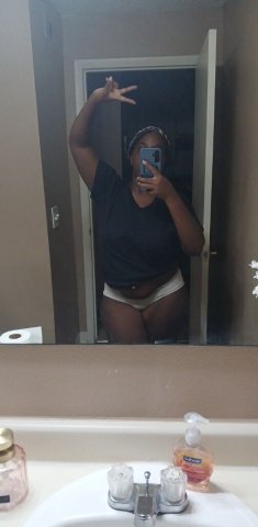 Miami Female Escort — Qv 80 (Bbj included), HH 160 - 1