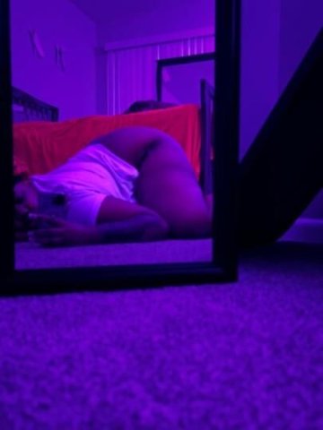 Montgomery Female Escort — Thursday QV Shows + Handjobs - 1
