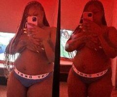 Montgomery Female Escort — Thursday QV Shows + Handjobs - Image 2