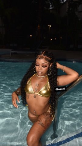 4'9" Dominican Girl Female Escort — Outcall, Foot Fetish & FaceTime Verify - 1