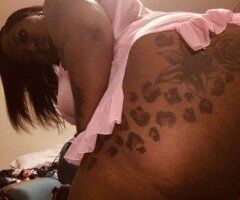 Huntsville Female Escort — Girlfriend Experience + Massage - Image 2