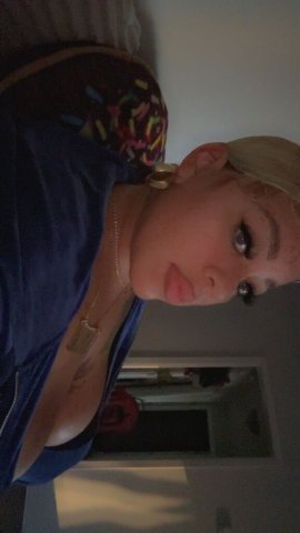 Minneapolis/St. Paul Female Escort — qv’s only - 1