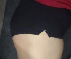 please only contact me if you have a big cock 8+,i only respond messages so please don't call me.free BJ if your cock is big - Image 2