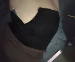 please only contact me if you have a big cock 8+,i only respond messages so please don't call me.free BJ if your cock is big - Image 11
