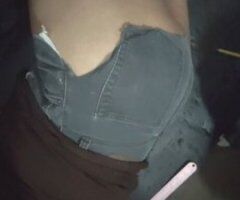 please only contact me if you have a big cock 8+,i only respond messages so please don't call me.free BJ if your cock is big - Image 12