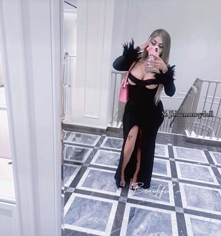 San Gabriel Valley Luxury Female Escort — Bimbo/Dominatrix & Cosplayer - 1