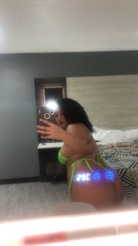Thick Playmate, Nuru Massage & Kink Sessions in North Bay - 1