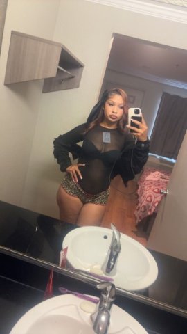 San Mateo, CA Thick Escort — In-call & Out-call - 1