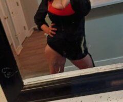 Snapchat-only escort — condom service listed - Image 4