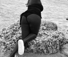 Mahogany — Seattle Outcall Female Escort (Content, No Bare Services) - Image 4