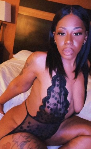 Raleigh-Durham Female Escort — throat goat head sessions, HHR/HR - 1